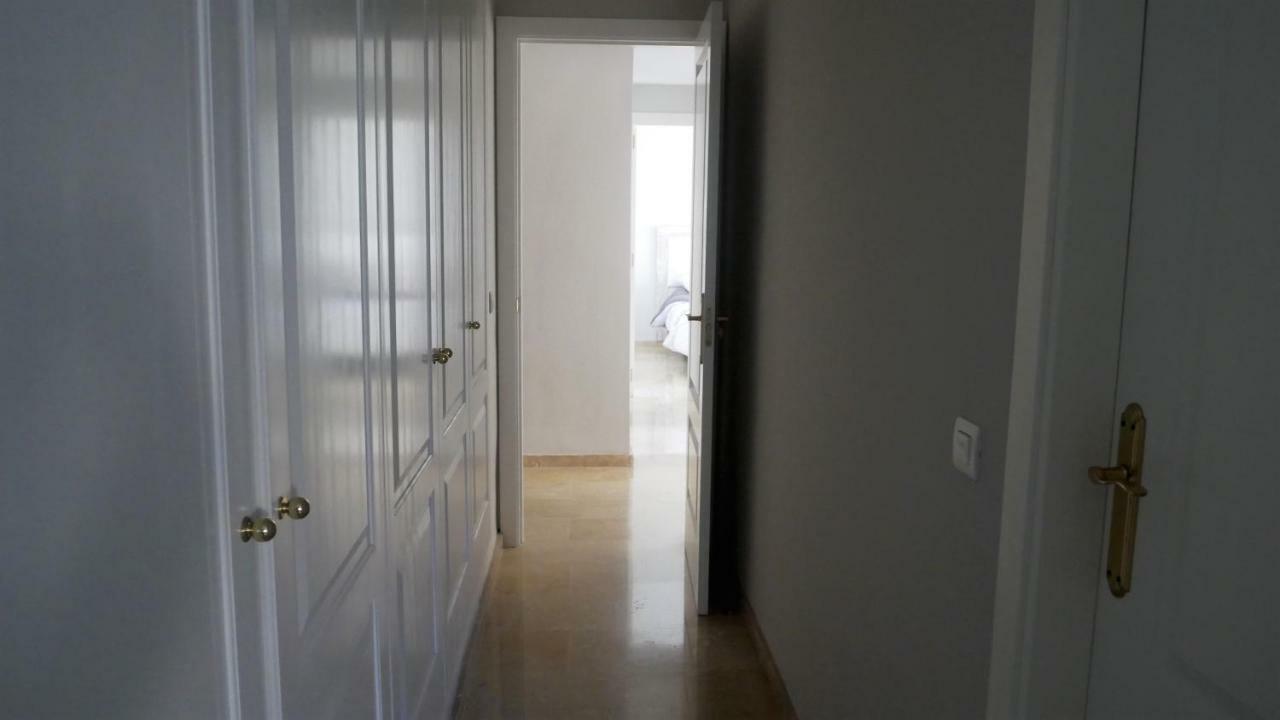 מיחאס Appartement Hillside Suite מראה חיצוני תמונה