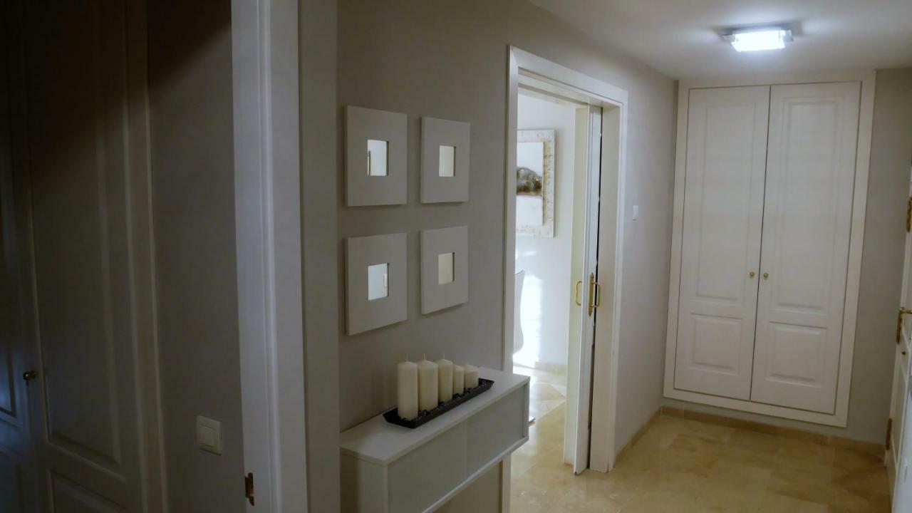 מיחאס Appartement Hillside Suite מראה חיצוני תמונה